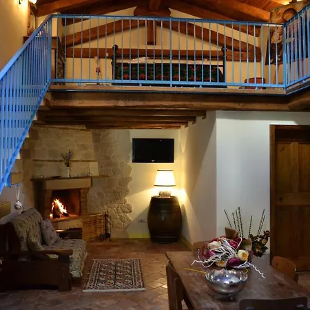 B&B Palazzo La Loggia Barisciano Habitación foto